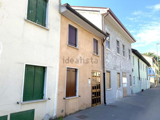 Casa in vendita a Castelfranco Veneto, Veneto