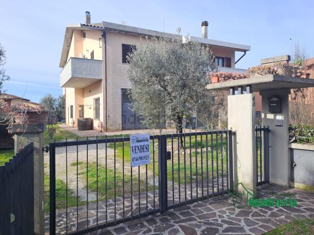 Casa in vendita a Amelia, Umbria