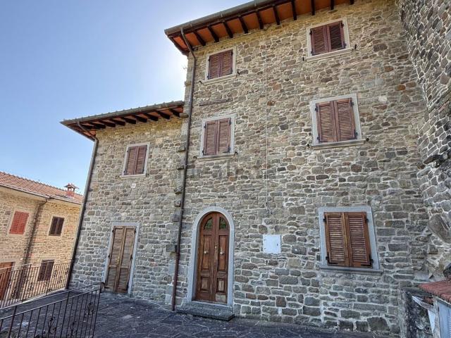 Casa in vendita a Raggiolo, Ortignano Raggiolo