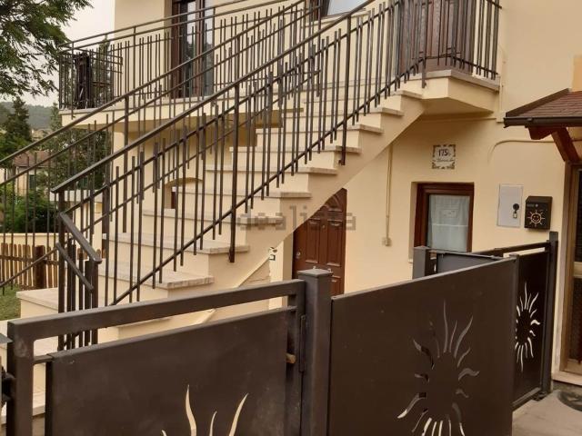 Casa in vendita a Ponte Rosso, Marche