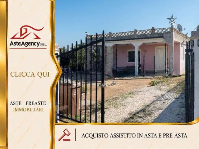 Casa in vendita a Sava, Taranto