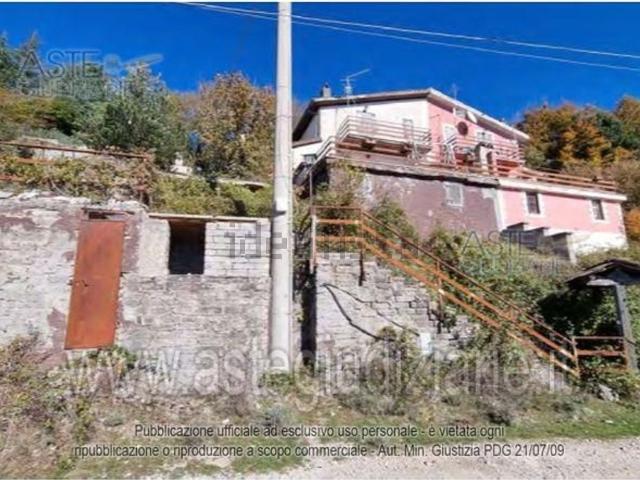Casa in vendita a Serrone, Lazio