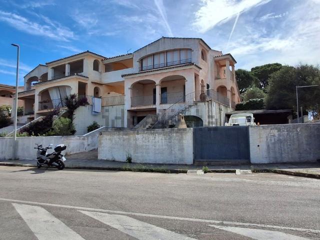Casa in vendita a Alzachèna/Arzachena, Arzachena