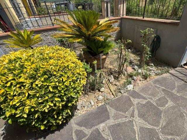 Casa in vendita a La Villa, Campi Bisenzio