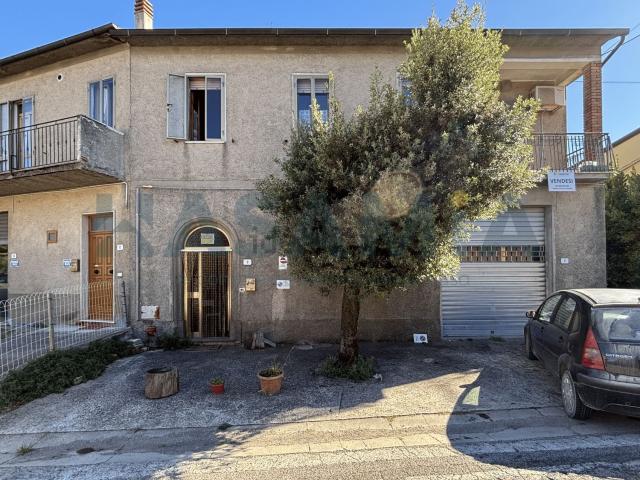 Casa in vendita a Unione dei Comuni Montani Amiata Grossetana, Semproniano