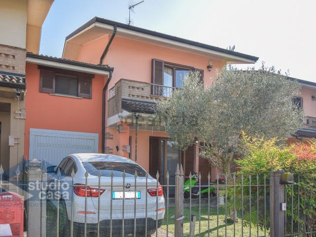Casa in vendita a Corte Palasio, Lombardia