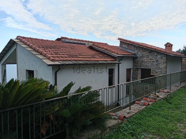Casa in vendita a Poggi Superiore, Imperia