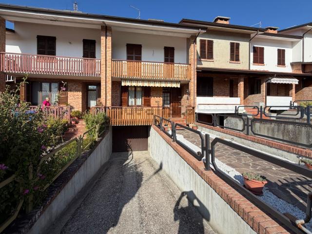 Casa in vendita a Rustigazzo, Lugagnano Val d'Arda