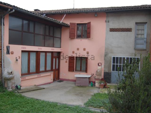 Casa in vendita a Piemonte, Asti