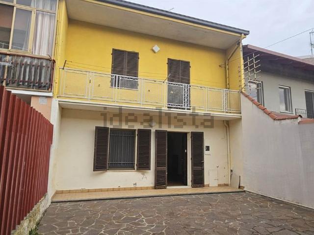 Casa in vendita a Villata, Vercelli