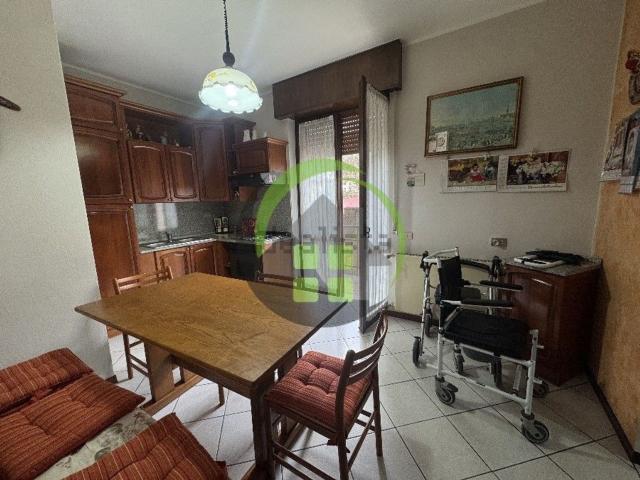 Casa in vendita a Leffe, Lombardia