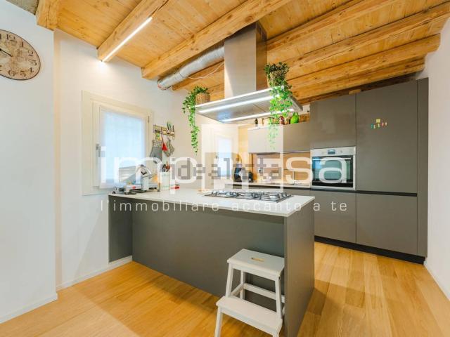 Casa in vendita a Villorba, Carità