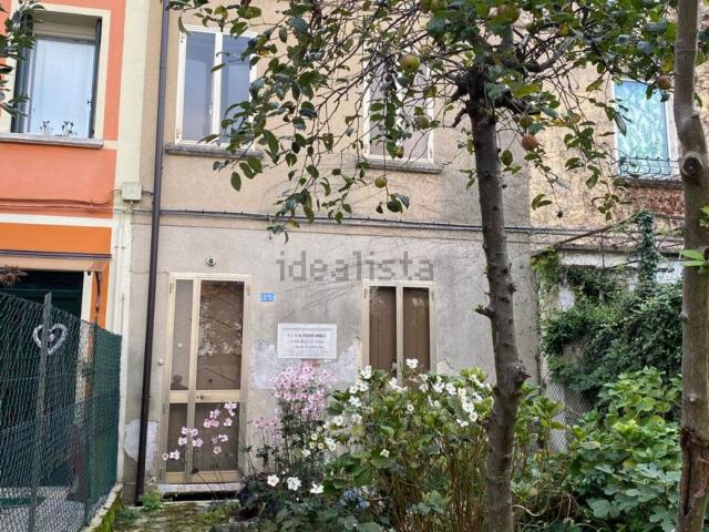 Casa in vendita a Schio, Veneto