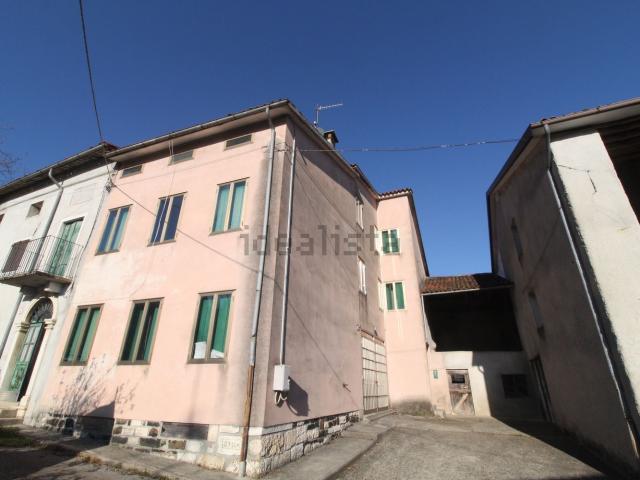 Casa in vendita a Valdagno, Veneto