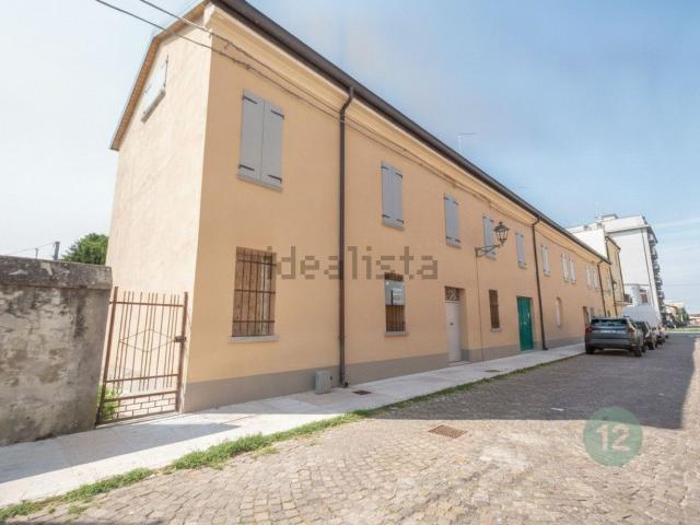 Casa in vendita a Novi di Modena, Modena