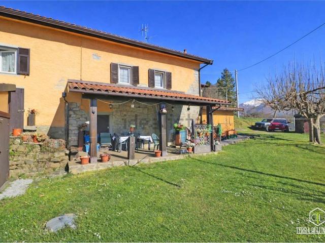 Casa in vendita a Montelungo Terme, Pontremoli