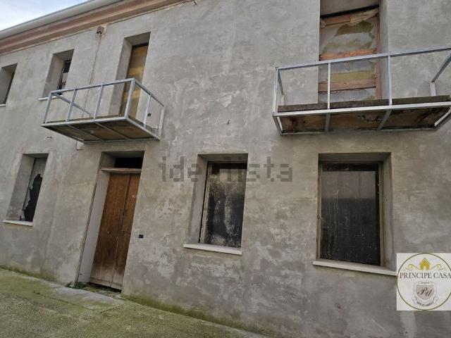 Casa in vendita a Este, Padova