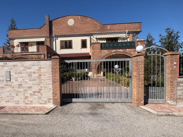 Casa in vendita a Lama, Puglia