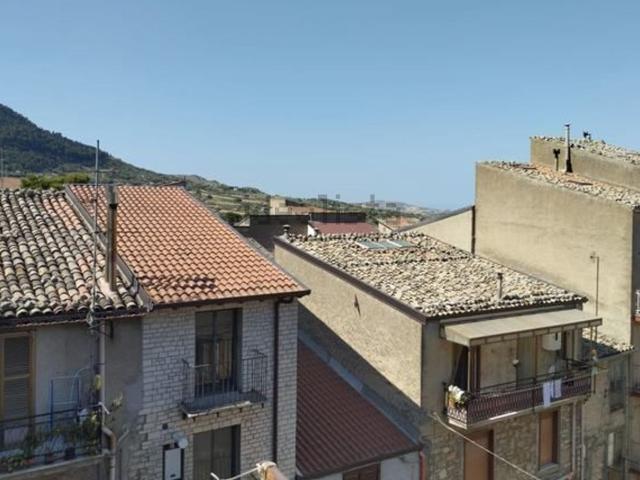 Casa in vendita a Santo Stefano Quisquina, Sicilia