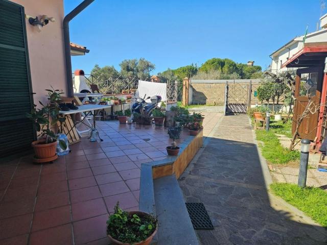 Casa in vendita a Montenero basso, Livorno