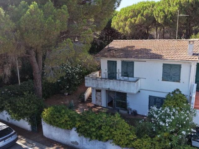 Casa in vendita a Rosignano Marittimo, Toscana