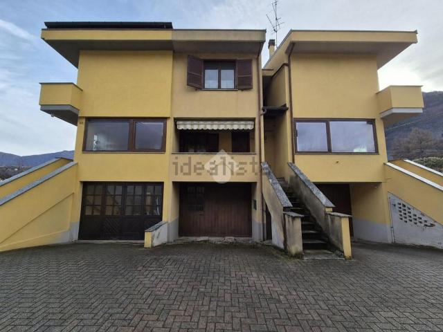 Casa in vendita a Morbegno, Lombardia