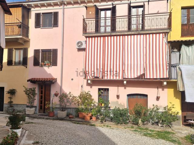 Casa in vendita a Moncalvo, Asti