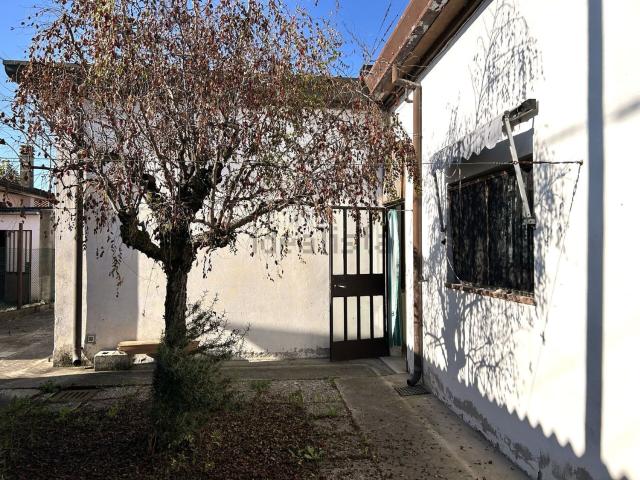 Casa in vendita a San Bortolo, Rovigo