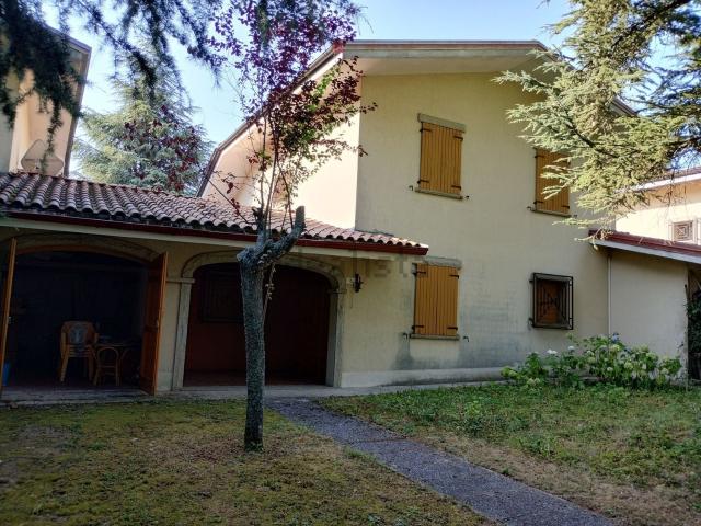Casa in vendita a Unione dei comuni del Frignano, Serramazzoni