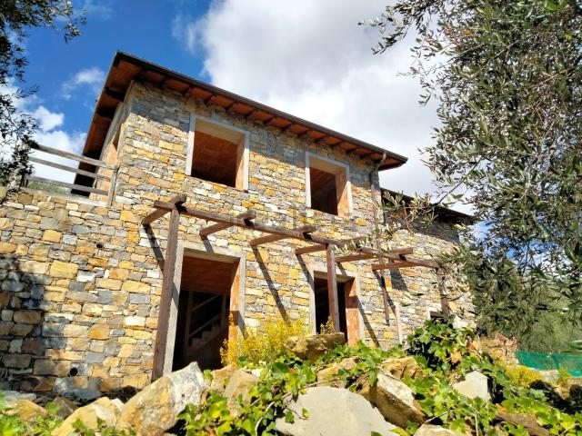 Casa in vendita a Diano San Pietro, Liguria