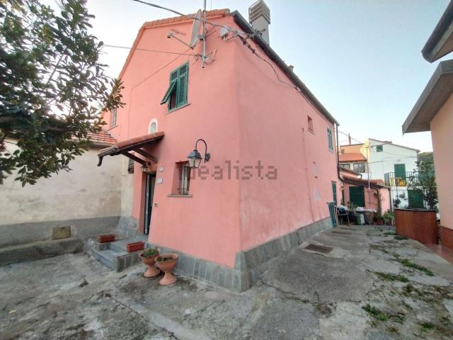 Casa in vendita a Madonna del Monte, Albisola Capo