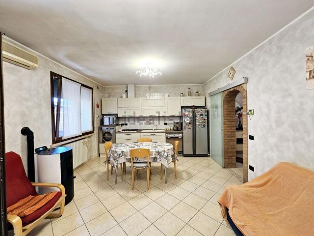 Casa in vendita a Badia Polesine, Veneto