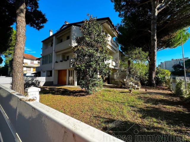 Casa in vendita a Pinarella di Cervia, Cervia
