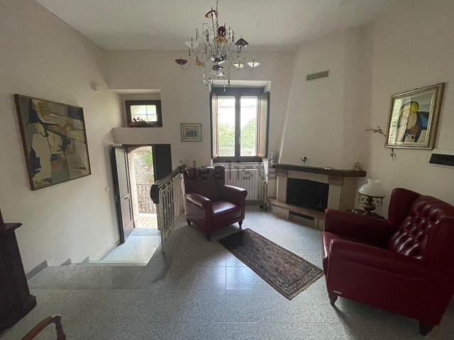 Casa in vendita a Sant'angelo Dei Lombardi, Campania