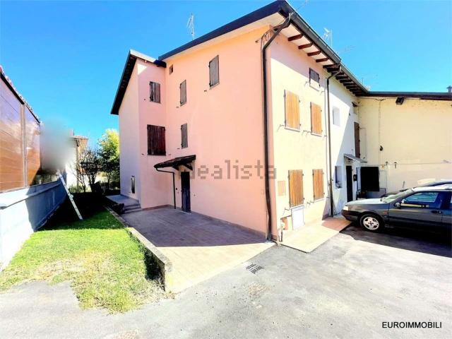 Casa in vendita a Traversetolo, Reggio Emilia