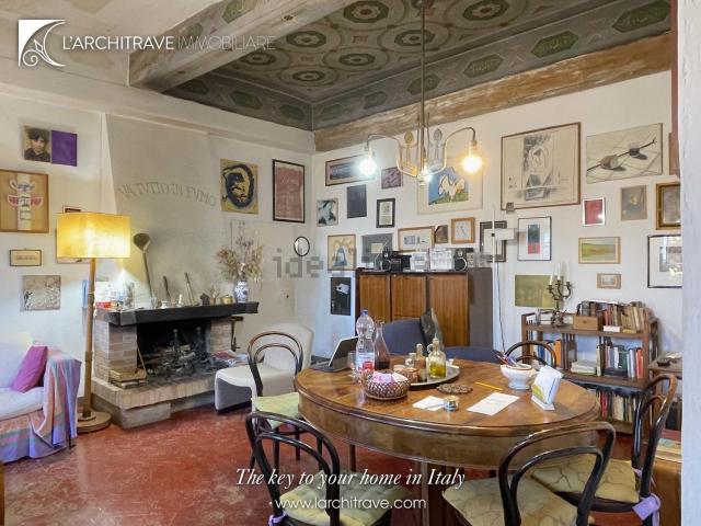 Casa in vendita a Larderello, Toscana