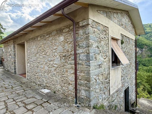Casa in vendita a Unione di comuni Montana Lunigiana, Comano