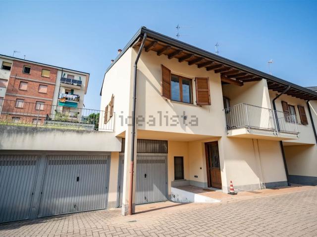Casa in vendita a Santa Maria, Olginate