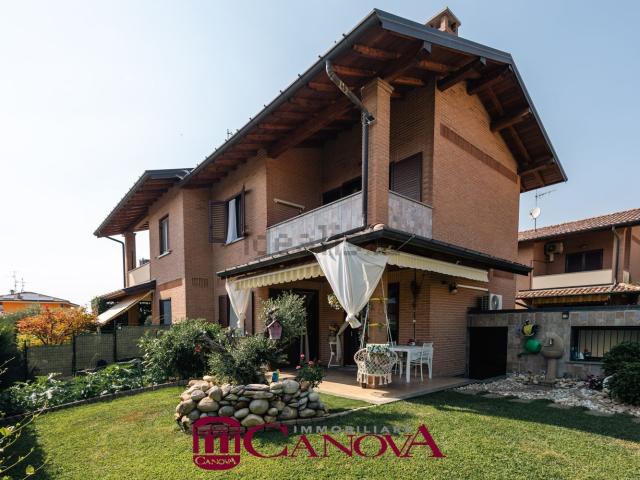 Casa in vendita a San Michele, Bregnano