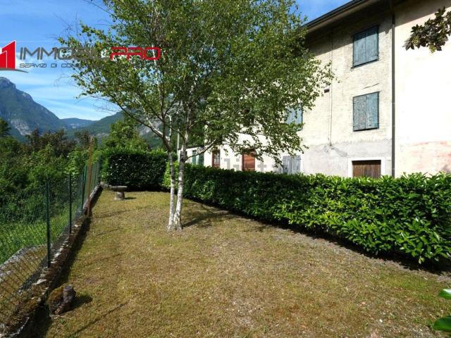 Casa in vendita a Valdastico, Veneto