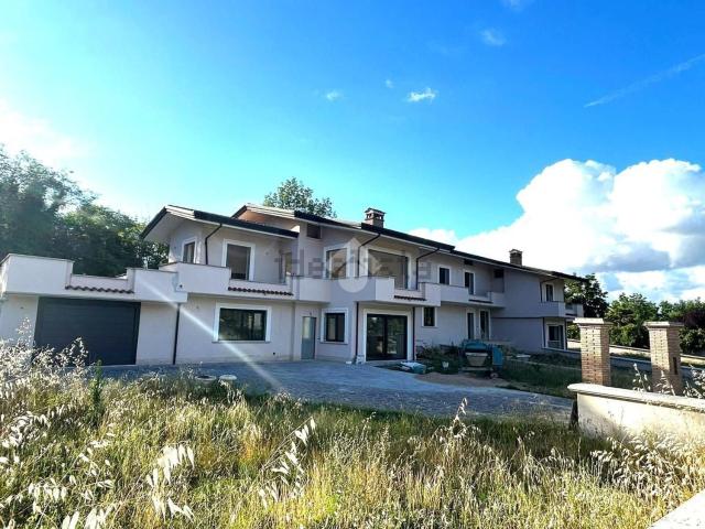 Casa in vendita a Supino, Lazio