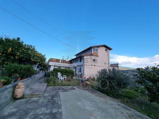 Casa in vendita a Camporosso, Liguria