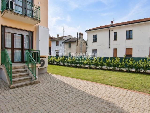 Casa in vendita a Madonna delle Grazie, Trecate