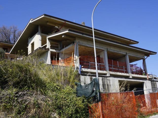 Casa in vendita a Montesecco, Marche