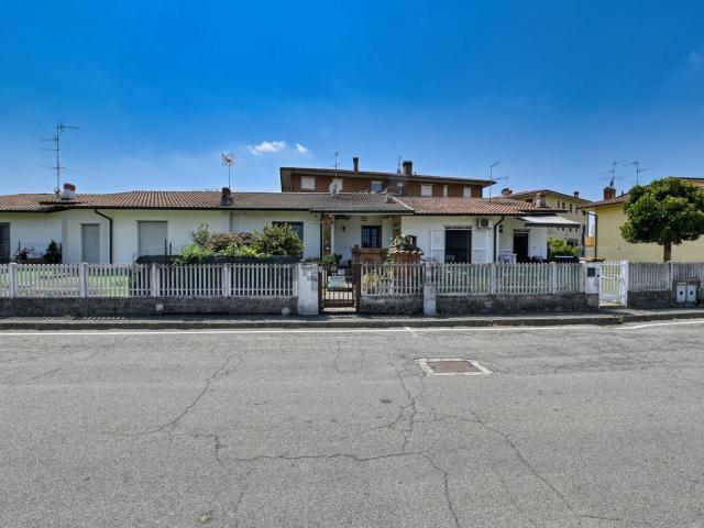 Casa in vendita a Cascina Valletta, Bascapè