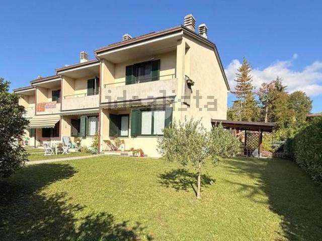 Casa in vendita a Velate, Varese