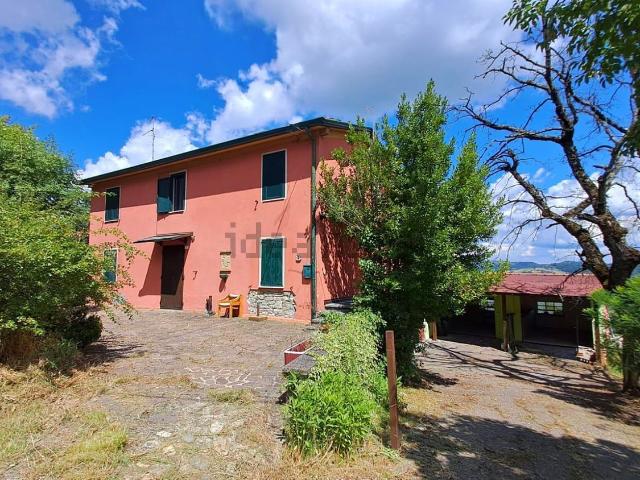 Casa in vendita a Val d’Enza, Re