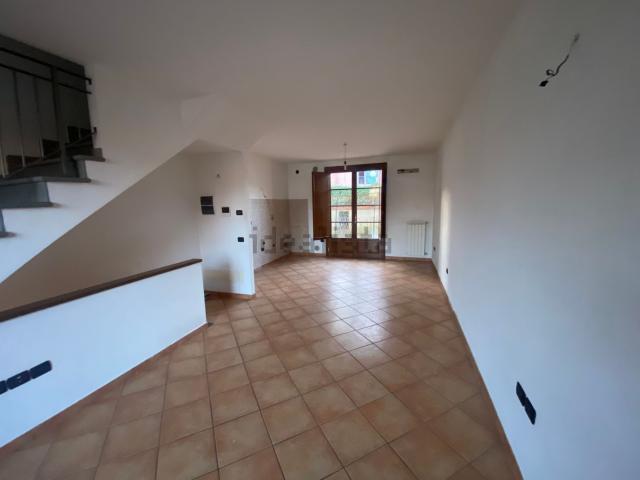 Casa in vendita a Montemurlo, Toscana