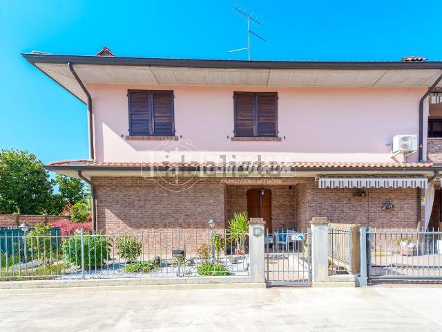 Casa in vendita a Unione di comuni Terre di Castelli, Savignano Sul Panaro