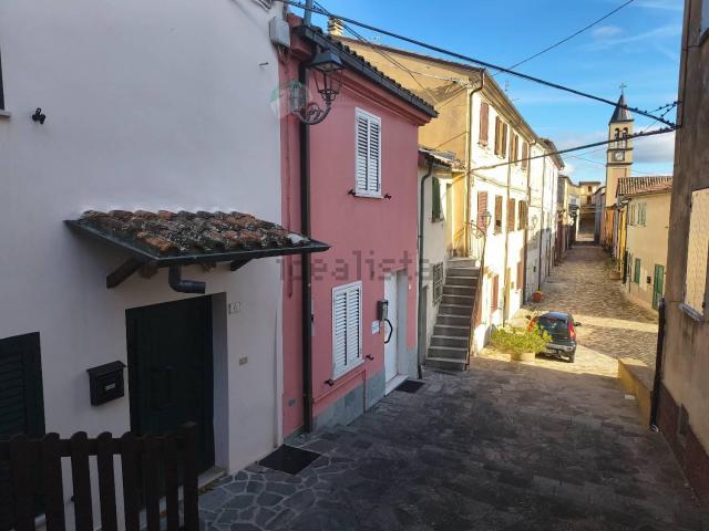Casa in vendita a Farneto, Sassofeltrio